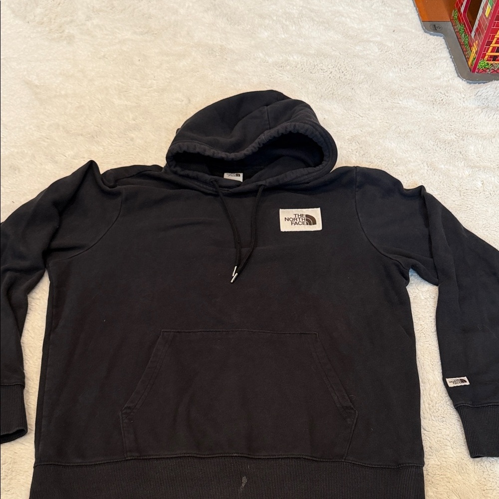 The North Face Men's Black Hoodie Medium